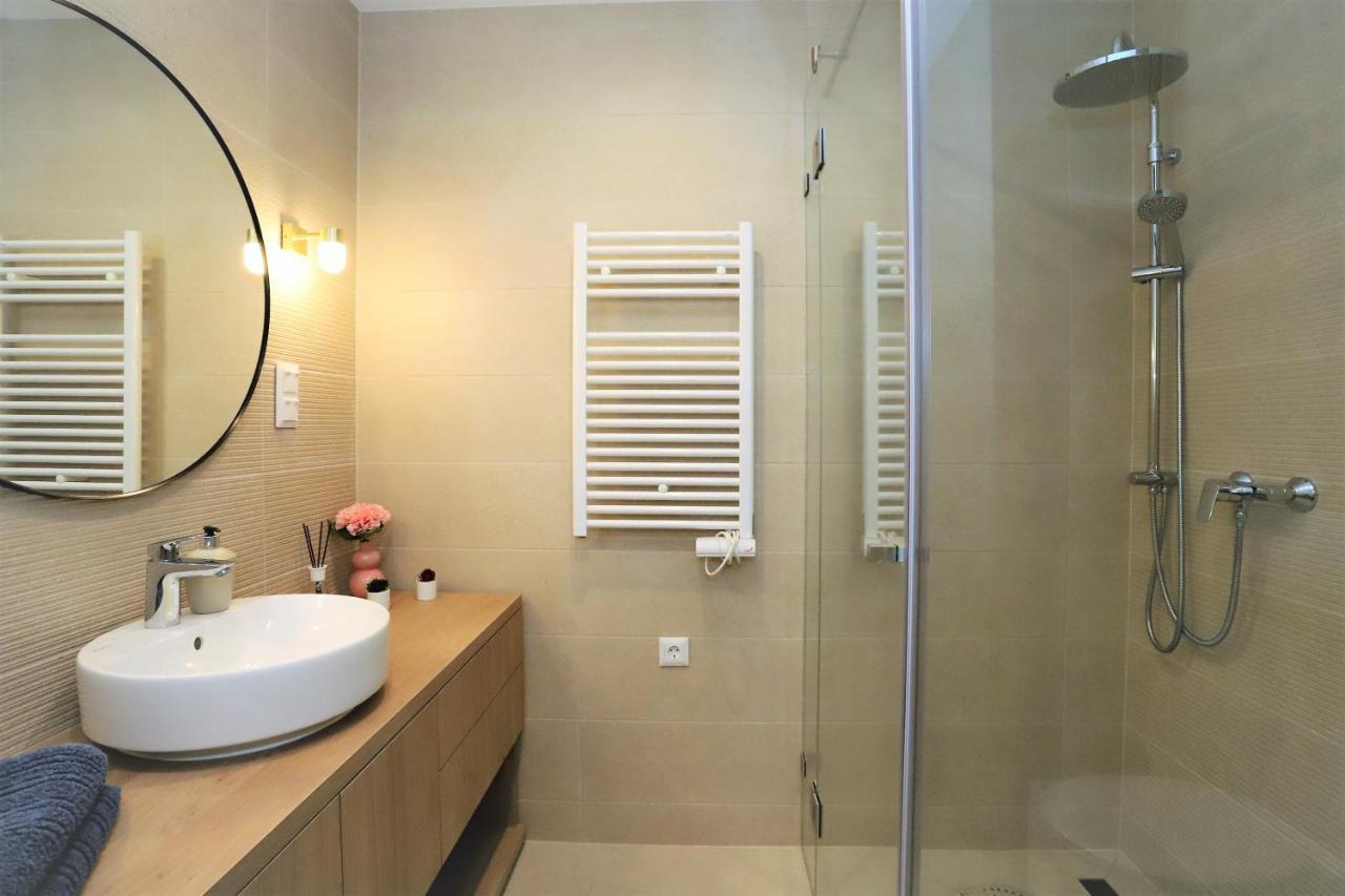 Platan Beach Apartman With Lakeview Balatonboglár Extérieur photo